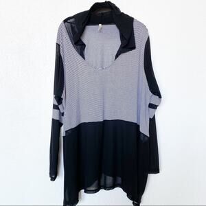 LF Stores Emma & Sam Mesh Stripe Oversized Hoodie Size Small